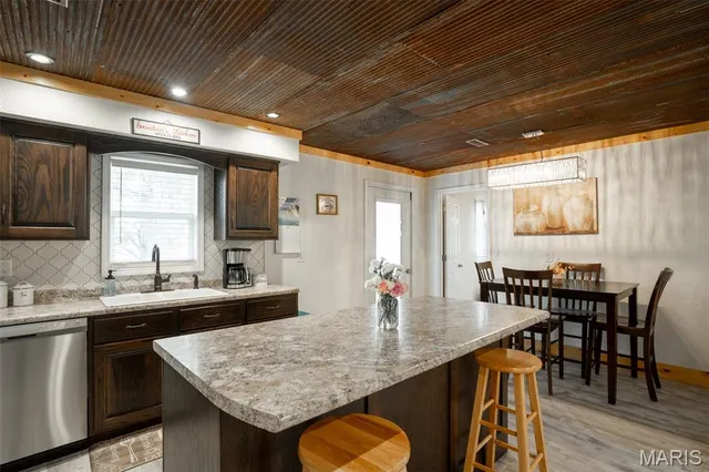 $259,900 | 1855 County Road 459, Poplar Bluff, MO 63901