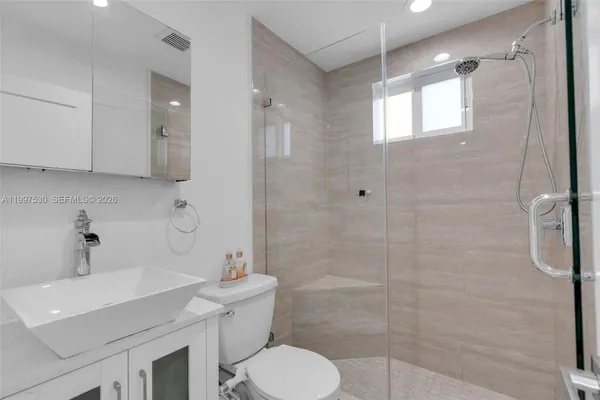 $2,700 | 201 Southwest 51st Court, Unit 2, Miami, FL 33134