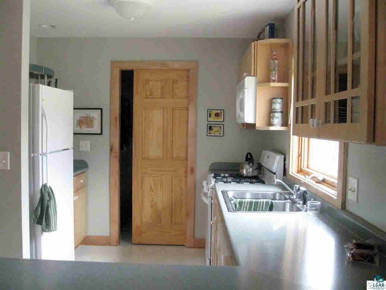 16630 Sand Hill Road Mason, WI 54856 - Photo 4 of 25 Kitchen