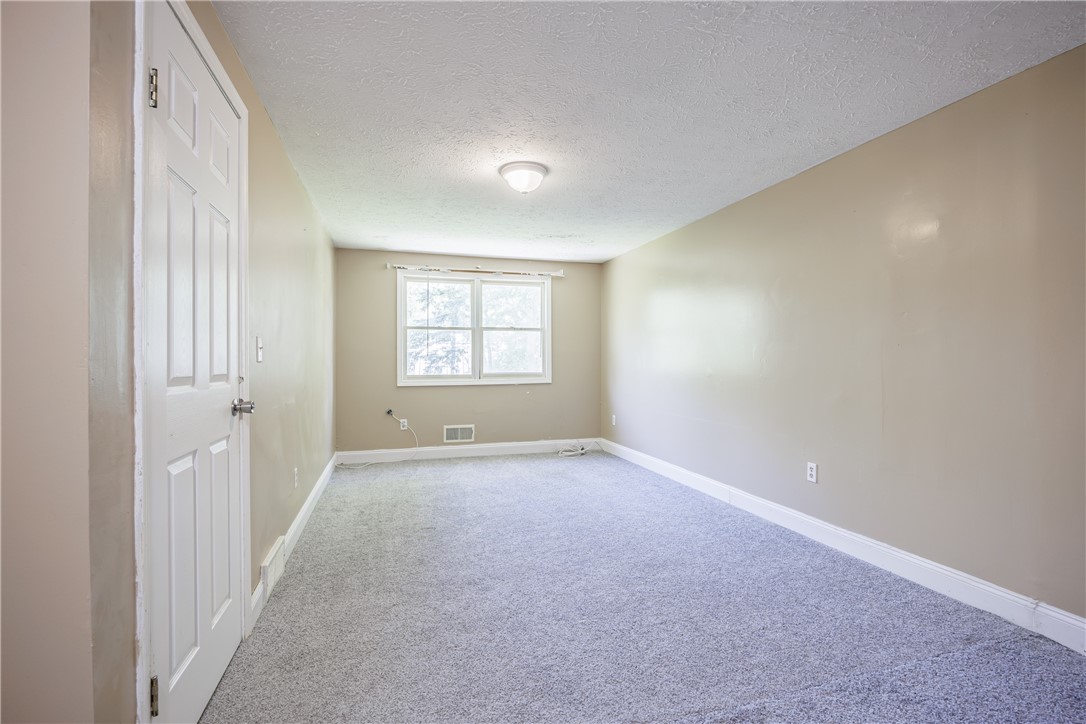 12 French Meadow Lane Rochester, NY 14618 - Photo 17 of 39