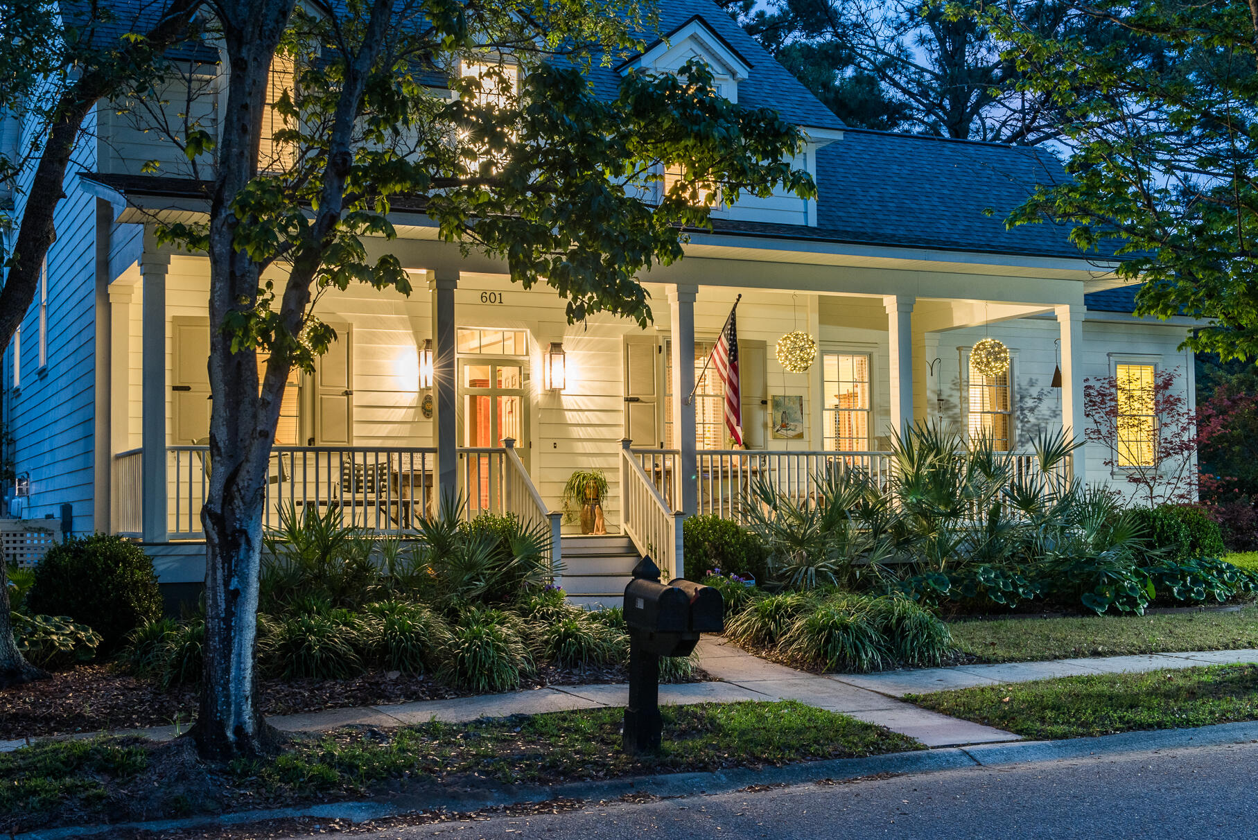 601 Hamlet Square Lane Mount Pleasant, SC 29464 - Photo 4 of 67 601HamletNight-5