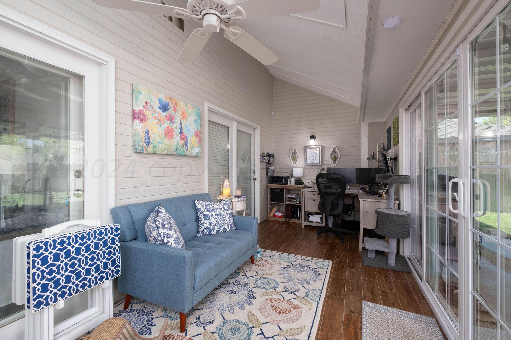 4400 Baltus Place Amarillo, TX 79121 - Photo 17 of 39 a living room with furniture