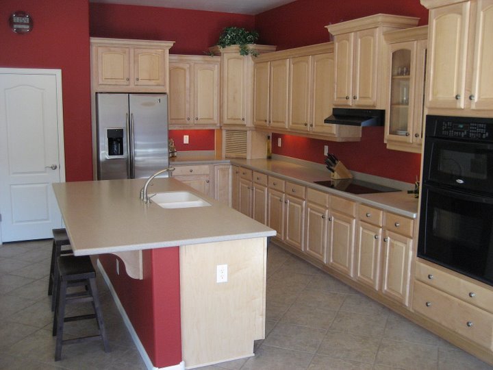 6917 West Peak View Road Peoria, AZ 85383 - Photo 4 of 7 Kitchen