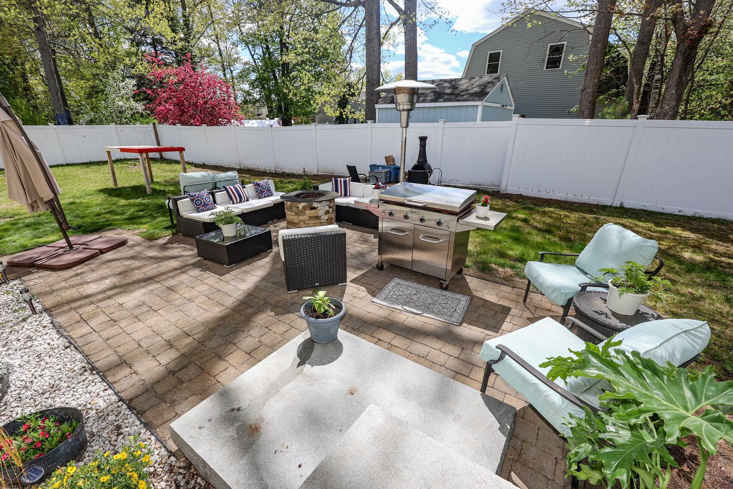 237 Stanton Street Manchester, NH 03103 - Photo 45 of 49