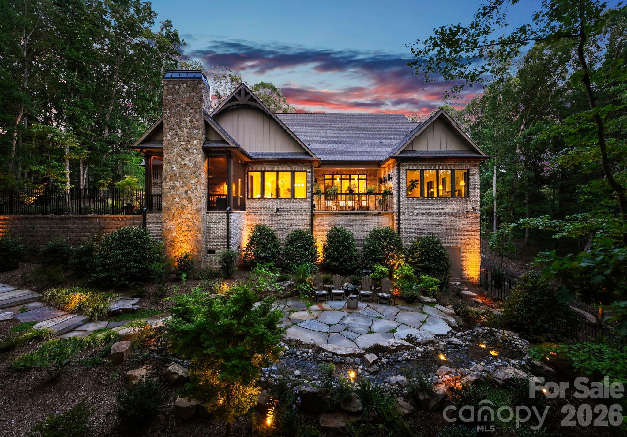 8921 Island Point Road Charlotte, NC 28278 - Photo 4 of 48 Gallery Image 4