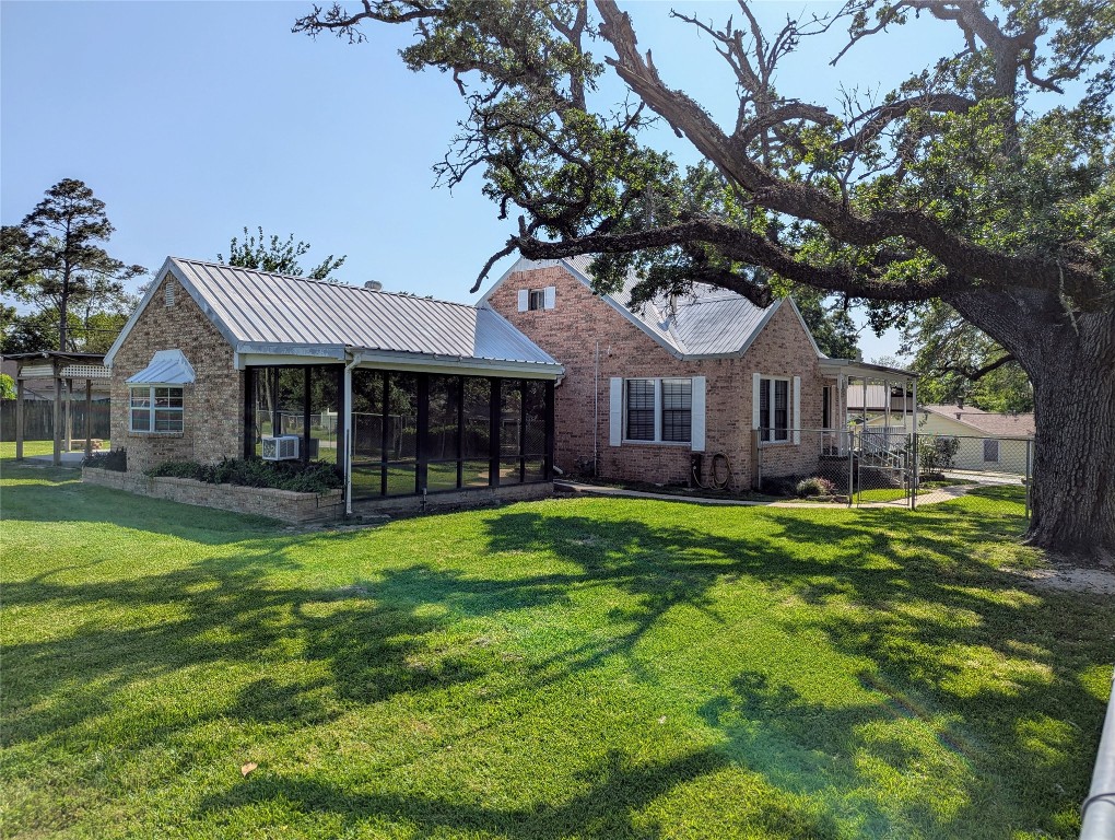 2654 Cos Street Liberty, TX 77575 - Photo 8 of 40