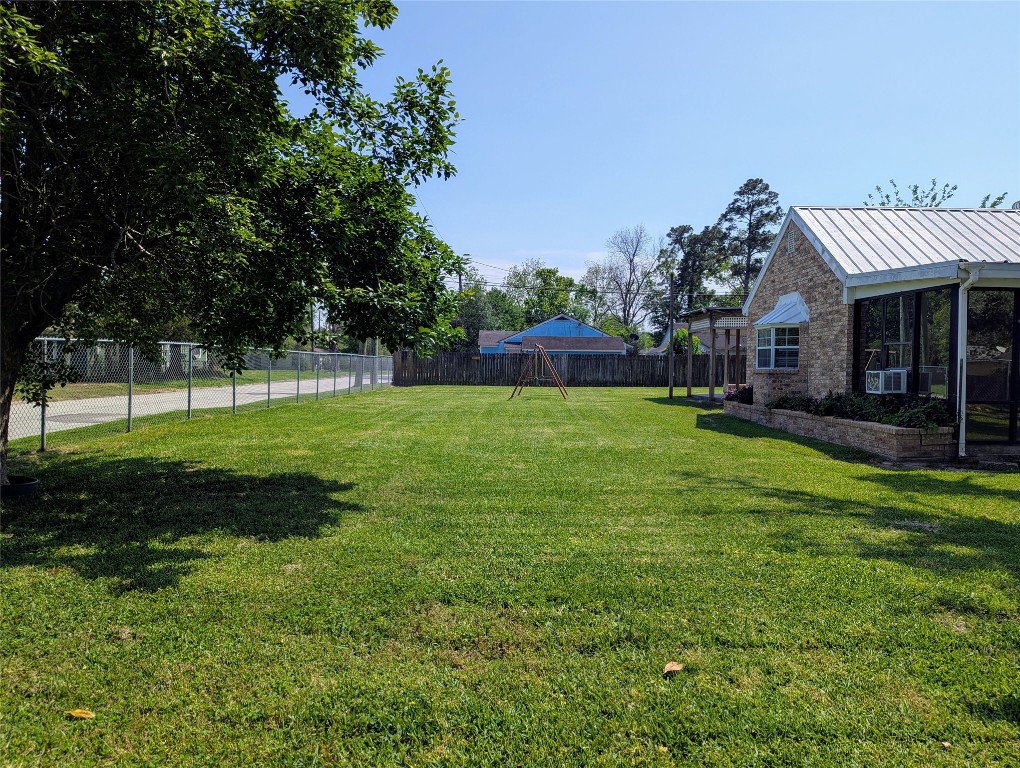 2654 Cos Street Liberty, TX 77575 - Photo 10 of 40