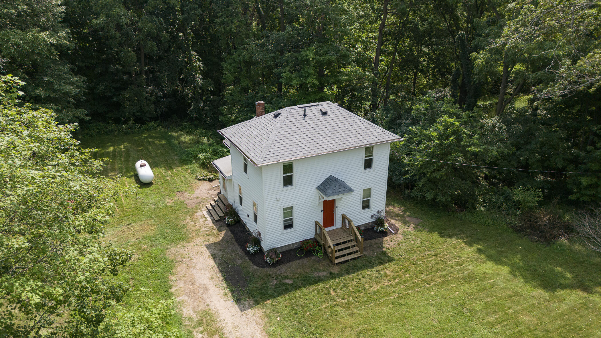 631 North Douglas Avenue Three Rivers, MI 49093 - Photo 2 of 33 631 N Douglas - Three Rivers-4