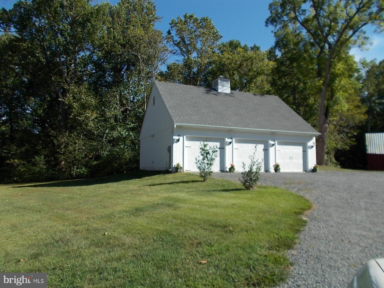 2395 Stinnett Road Huntingtown, MD 20639 - Photo 11 of 30 Exterior (General)