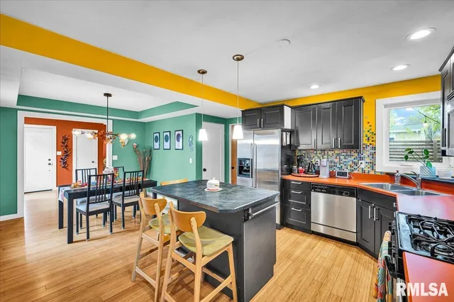 $174,900 | 1124 North Hushaw Avenue, Chillicothe, IL 61523