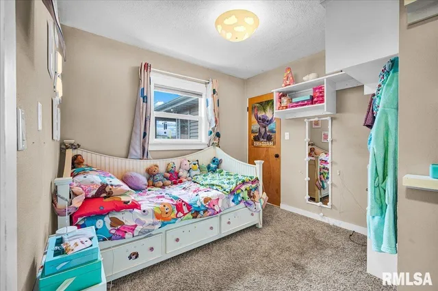 $174,900 | 1124 North Hushaw Avenue, Chillicothe, IL 61523