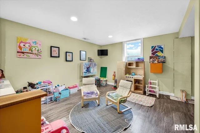 $174,900 | 1124 North Hushaw Avenue, Chillicothe, IL 61523