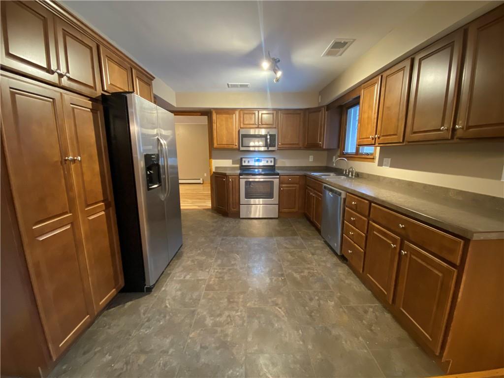 7 Williamson Road Greenville, PA 16125 - Photo 8 of 24 Gallery Image 8