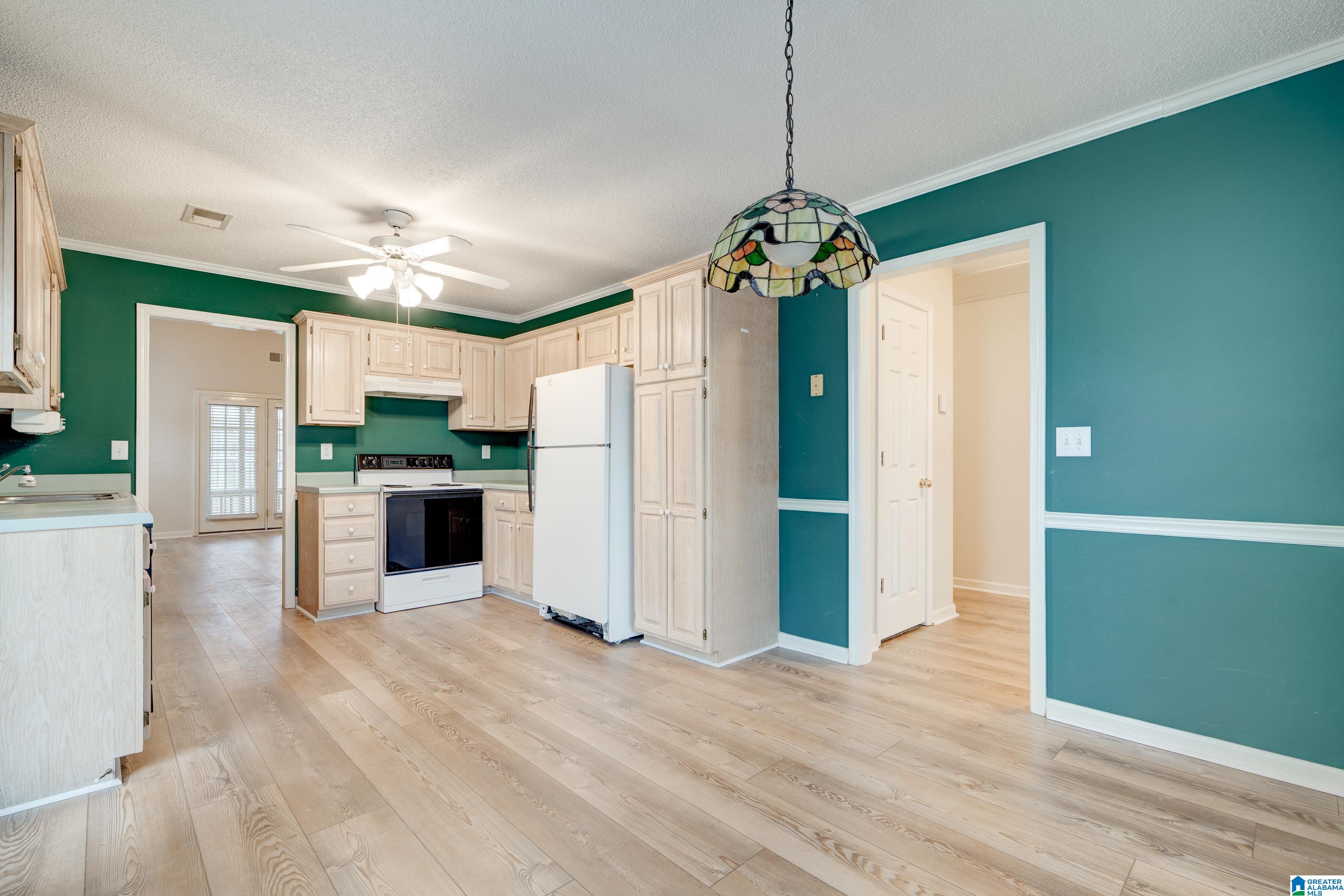 156 Park Pl Lane Alabaster, AL 35007 - Photo 7 of 26