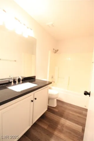 $2,490 | 301 Laguna Glen Drive, Henderson, NV 89014