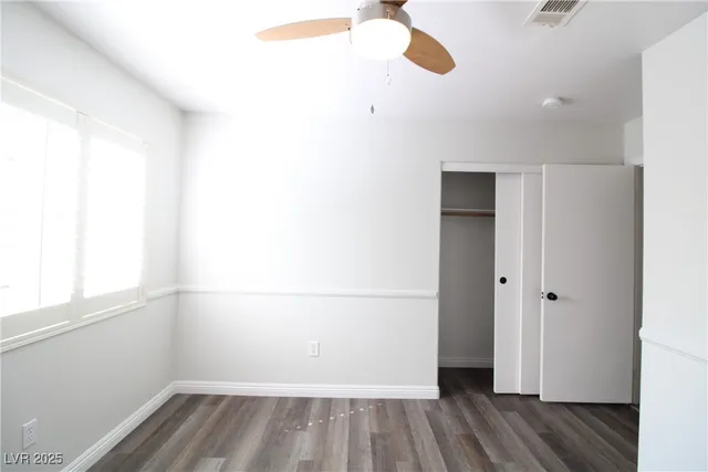 $2,490 | 301 Laguna Glen Drive, Henderson, NV 89014