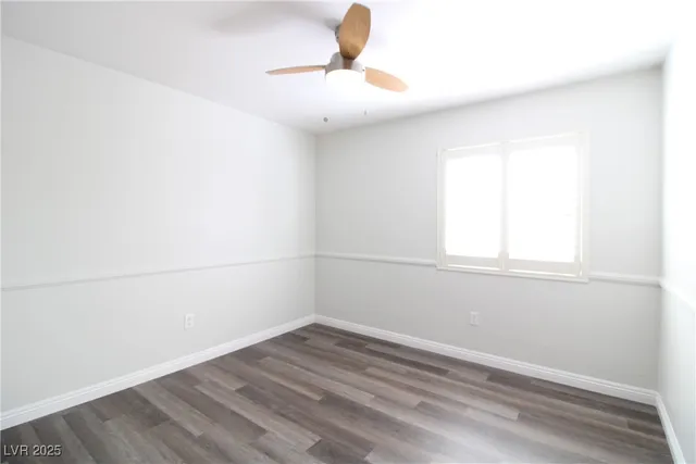 $2,490 | 301 Laguna Glen Drive, Henderson, NV 89014