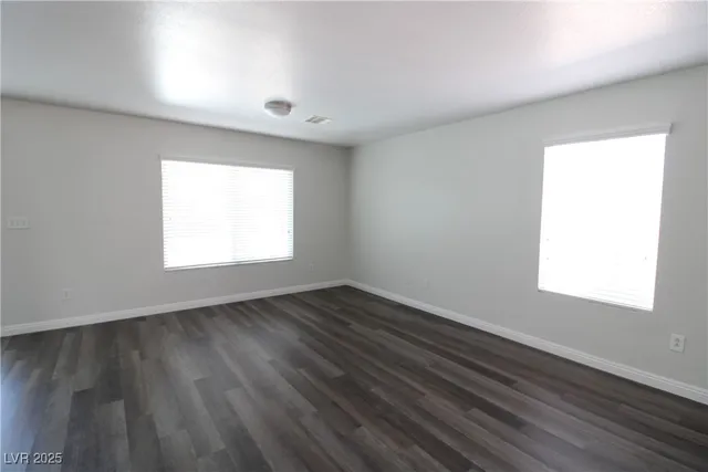 $2,490 | 301 Laguna Glen Drive, Henderson, NV 89014