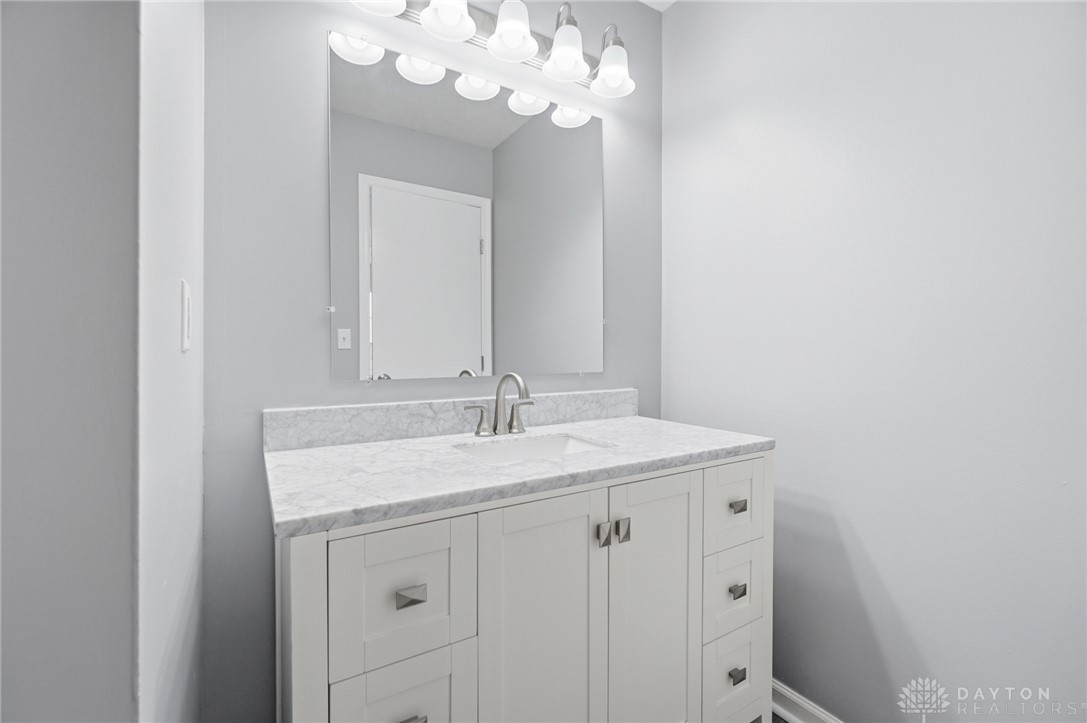 2643 Orchard Run Road Dayton, OH 45449 - Photo 34 of 39 Gallery Image 34