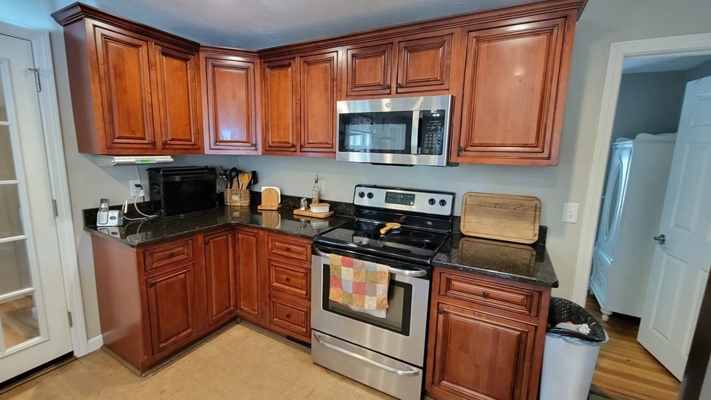 426 Putnam Hill Road Sutton, MA 01590 - Photo 12 of 29 Gallery Image 12