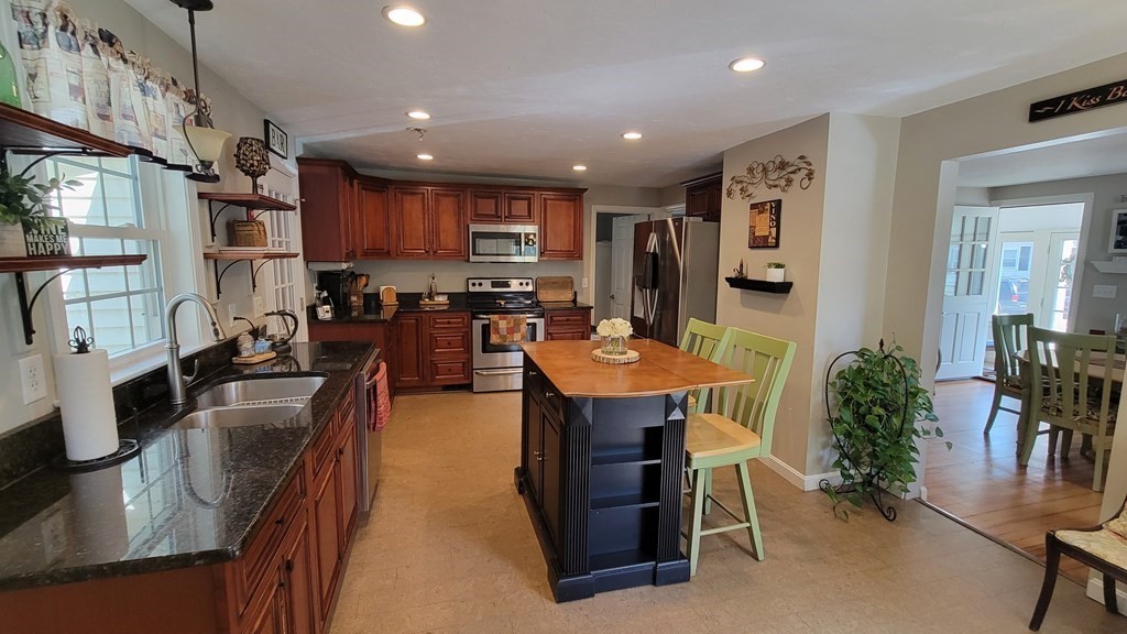 426 Putnam Hill Road Sutton, MA 01590 - Photo 15 of 29 Gallery Image 15