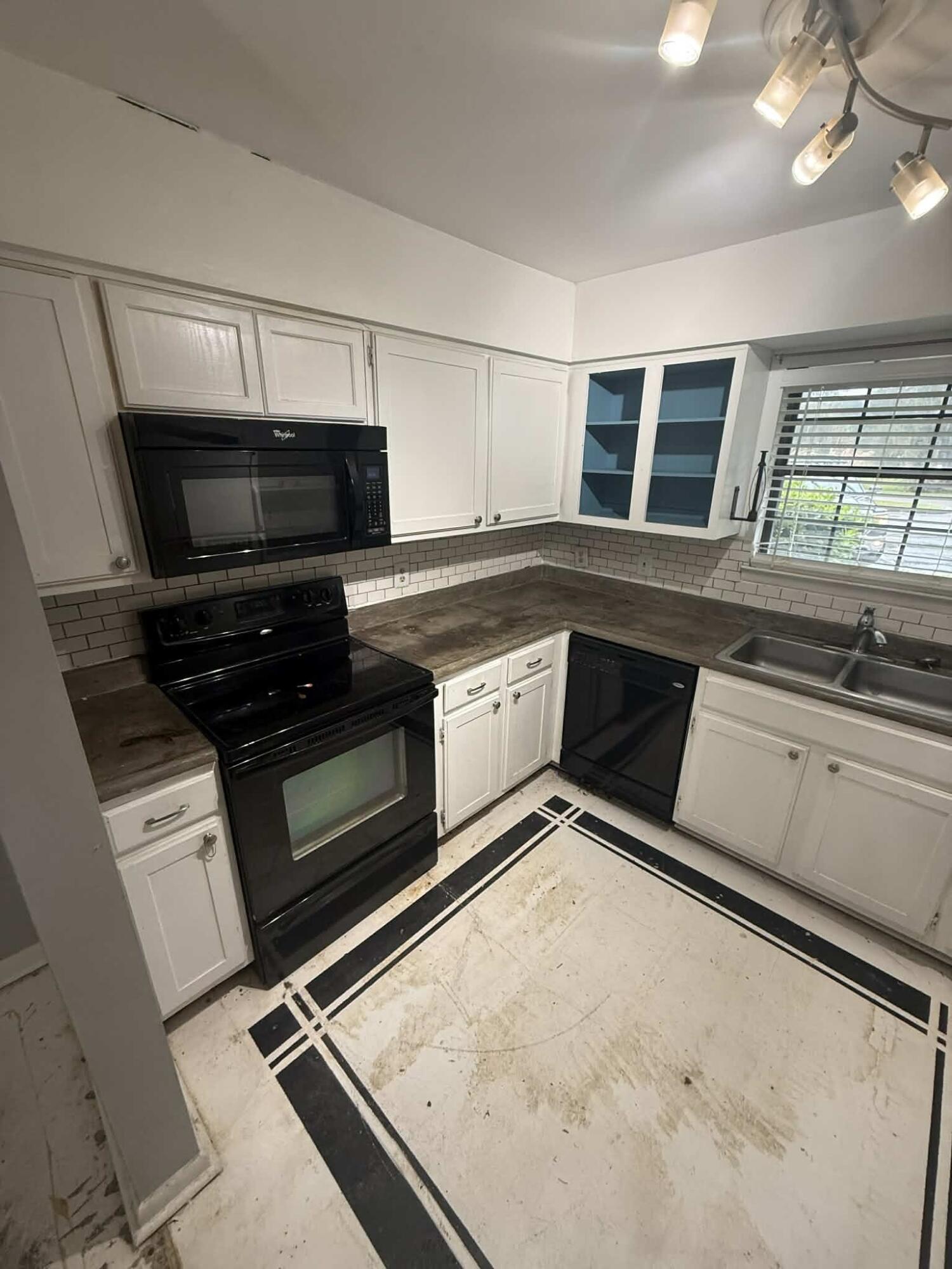 2362 Parsonage Road, Unit 9C Charleston, SC 29414 - Photo 6 of 18 17