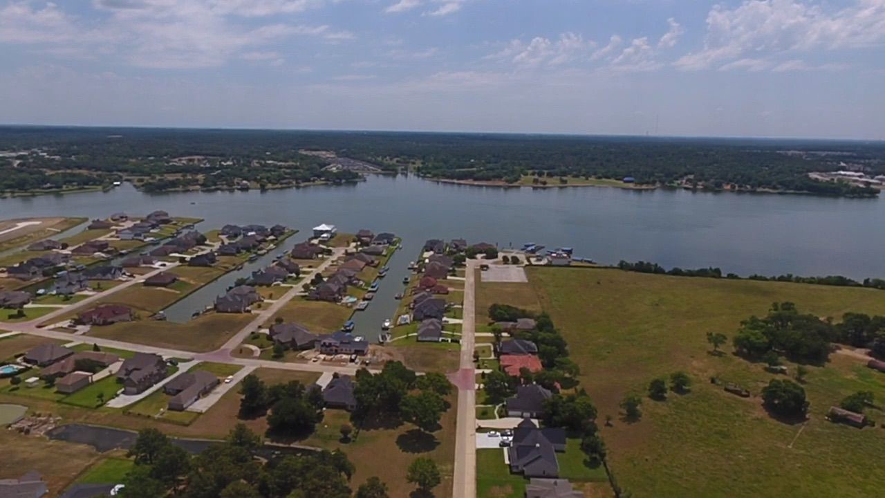 10856 Bourbon Street Willis, TX 77318 - Photo 2 of 8