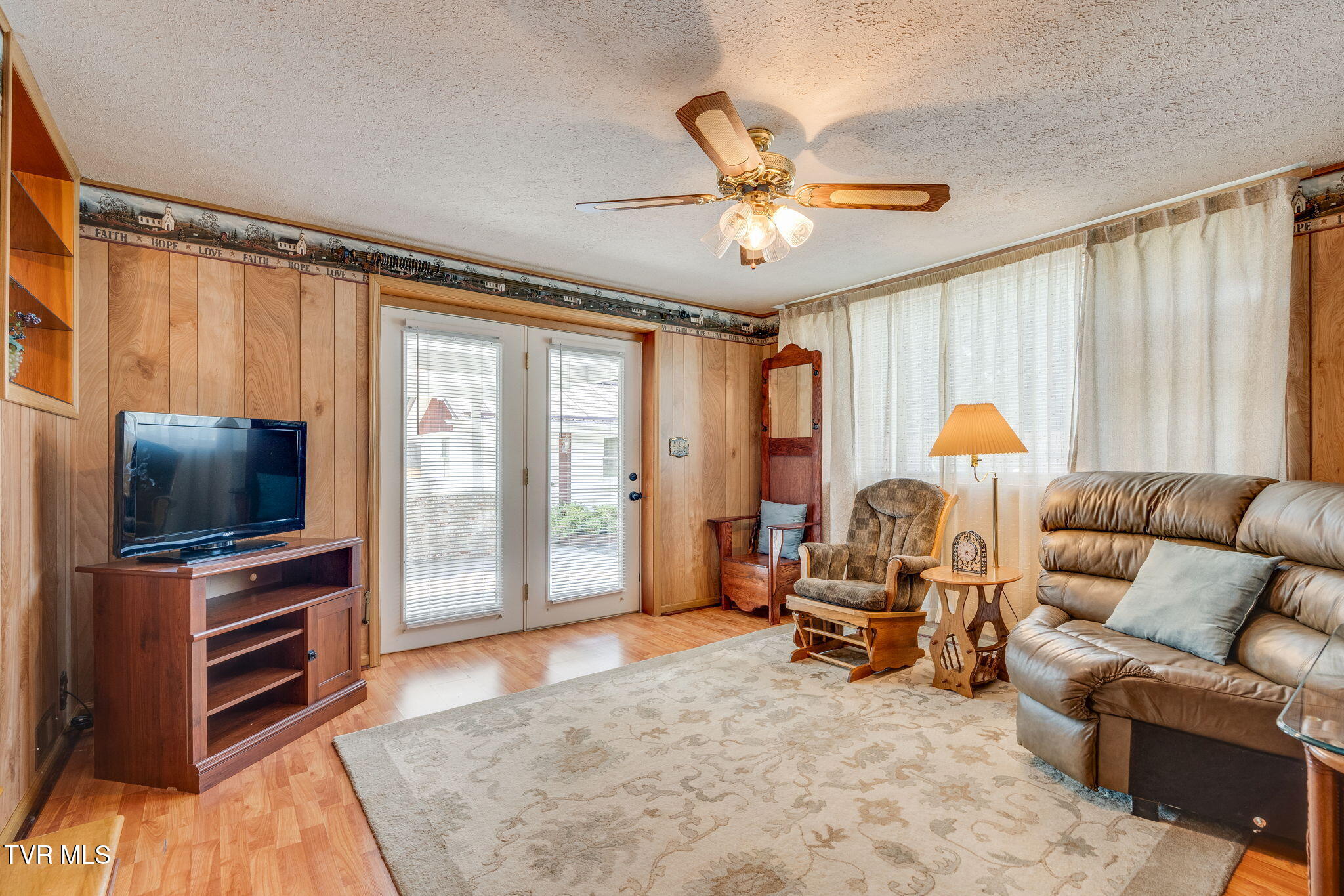 312 Packing House Road Kingsport, TN 37660 - Photo 11 of 30 011