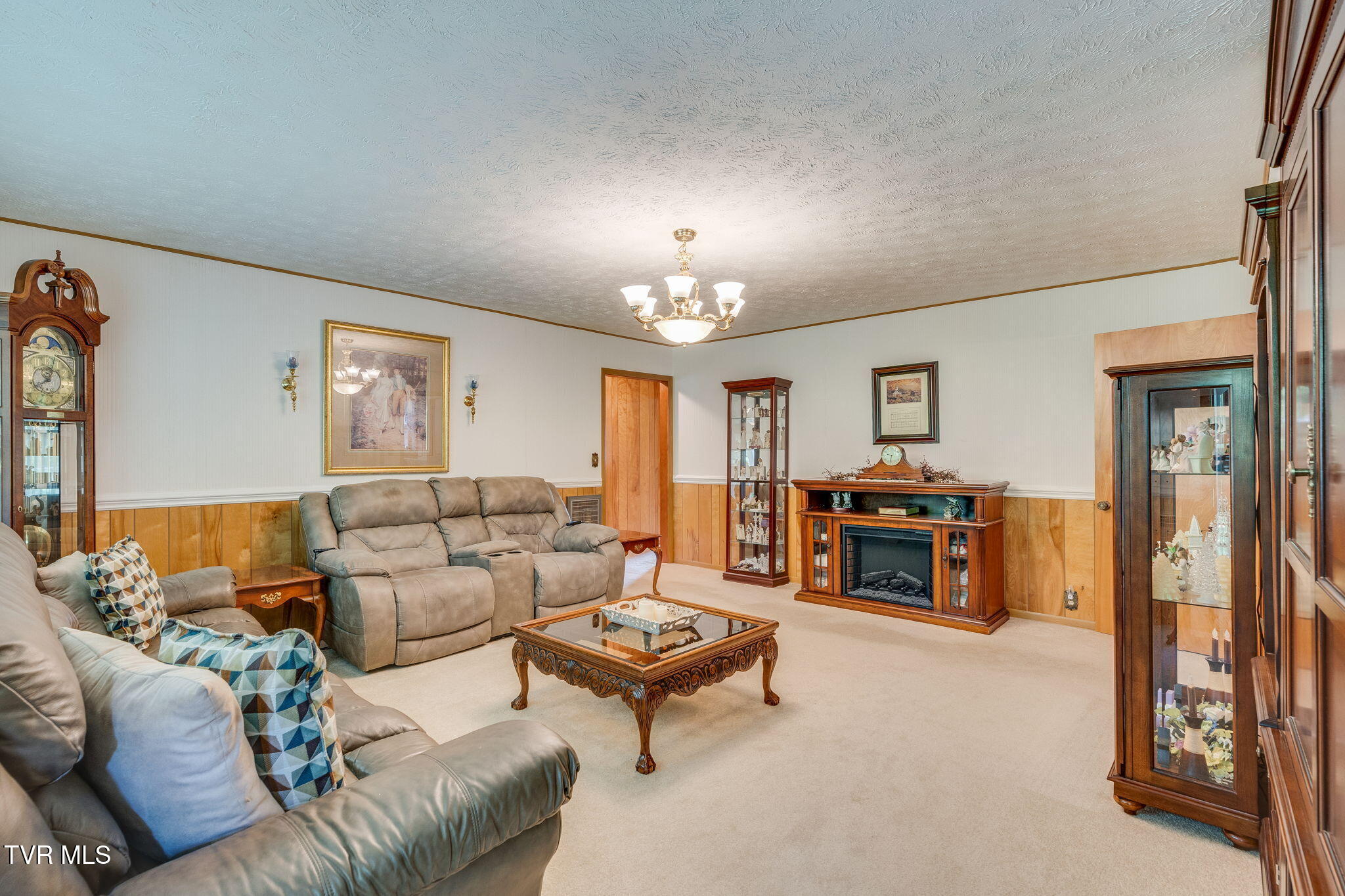 312 Packing House Road Kingsport, TN 37660 - Photo 5 of 30 004