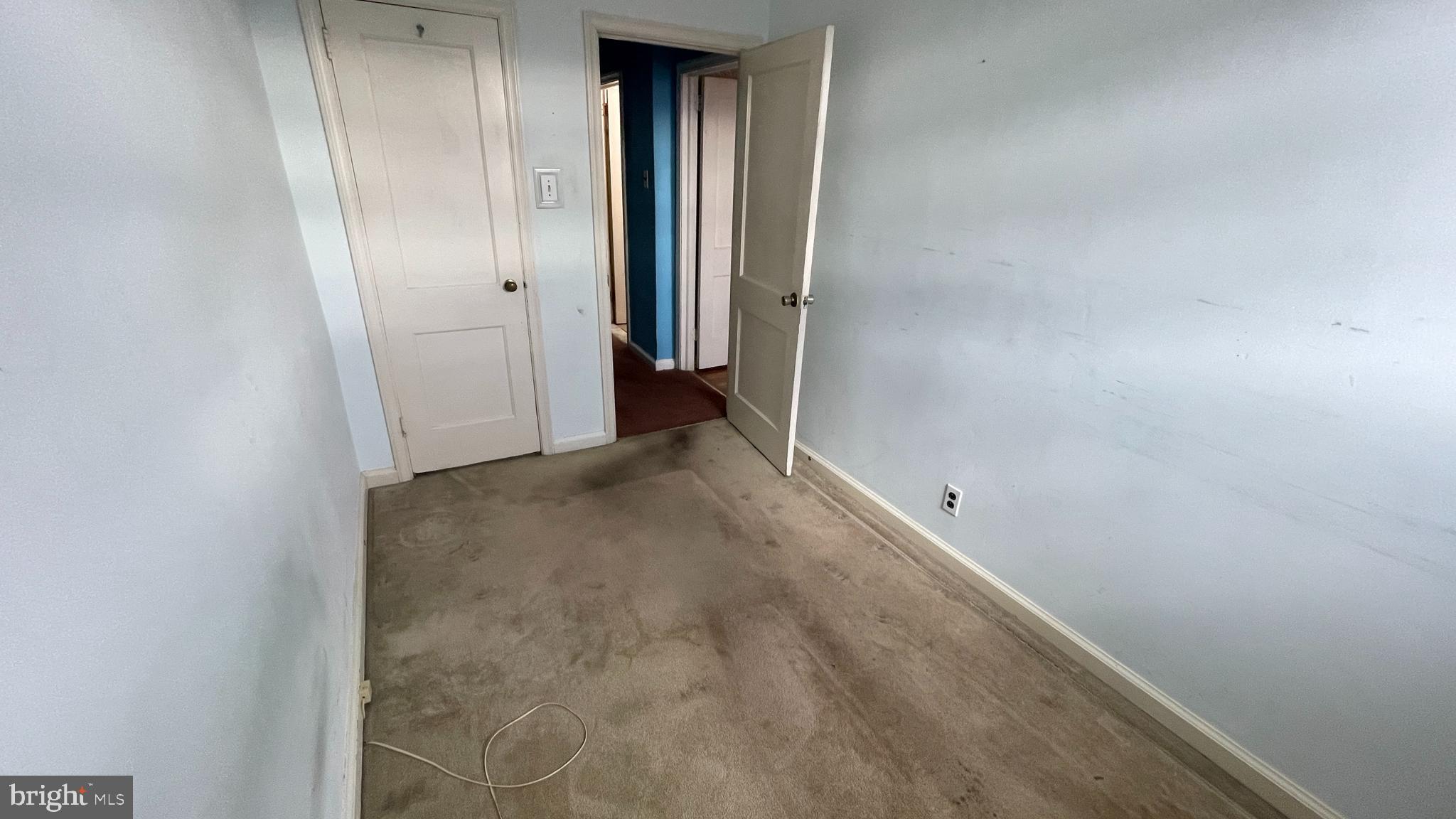 3042 Fairfield Street Philadelphia, PA 19136 - Photo 10 of 23 a view of a hallway