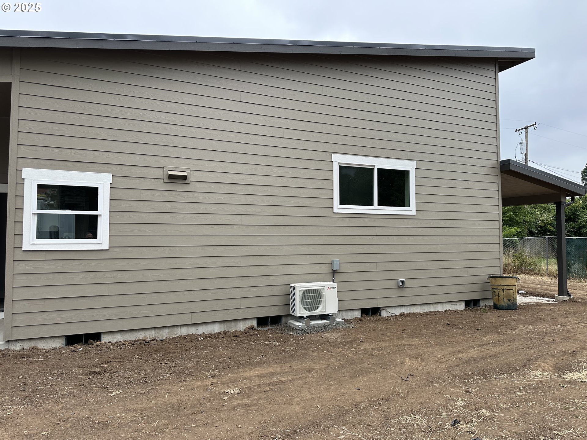 1380 Jacobs Drive Eugene, OR 97402 - Photo 12 of 25 a side view of a house