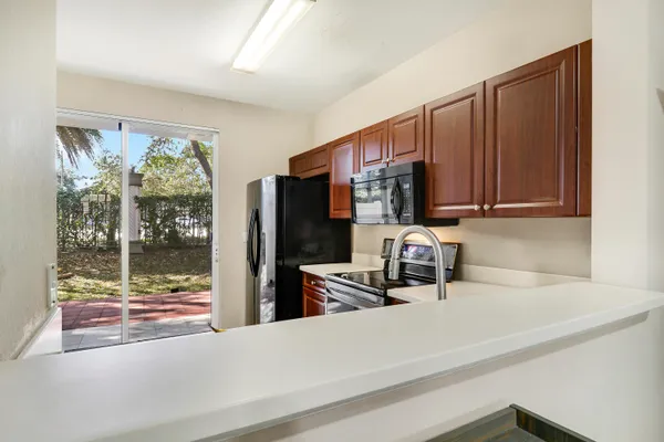 $2,300 | 4170 Napoli Lake Drive, Riviera Beach, FL 33410