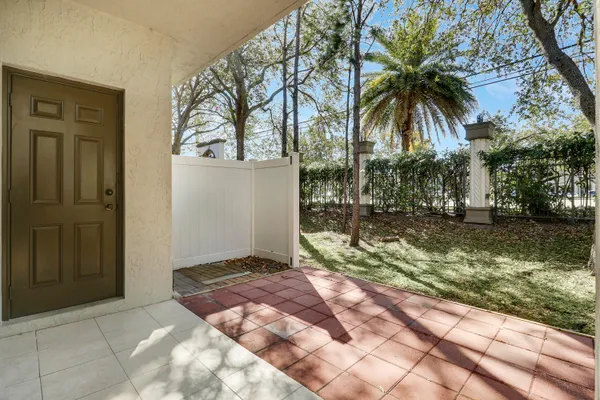 $2,300 | 4170 Napoli Lake Drive, Riviera Beach, FL 33410