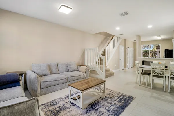 $2,300 | 4170 Napoli Lake Drive, Riviera Beach, FL 33410