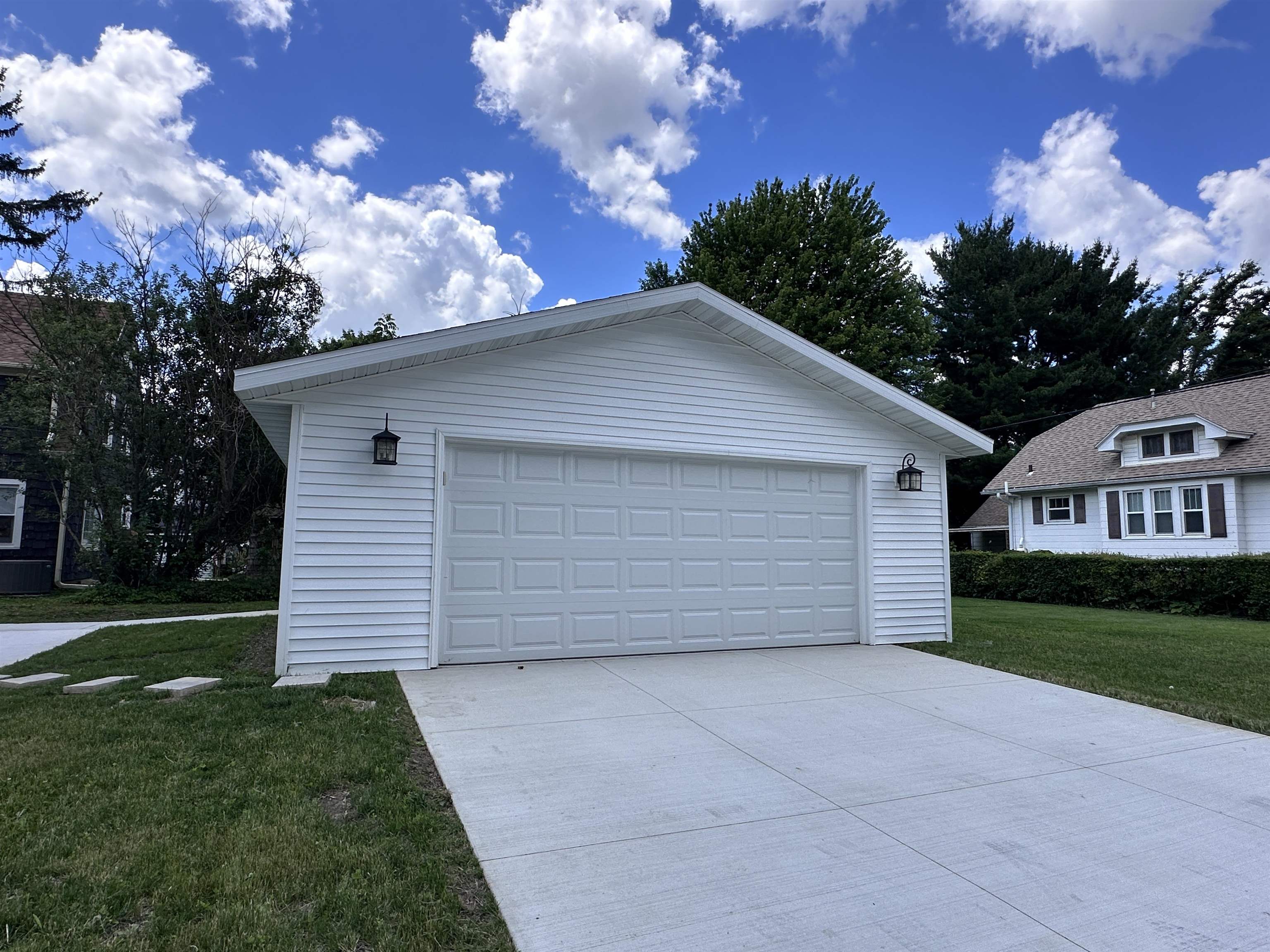 1221 Grace Street Janesville, WI 53545 - Photo 53 of 61