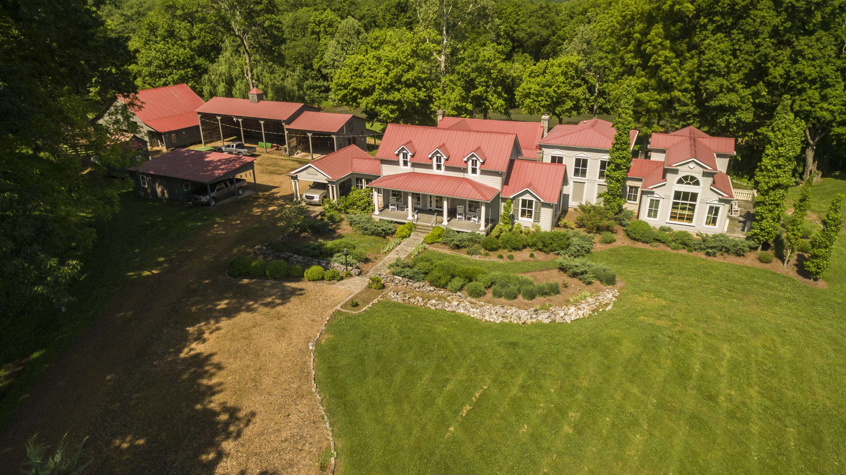 810 Wiltshire Road Vanleer, TN 37181 - Photo 4 of 30 Gallery Image 4