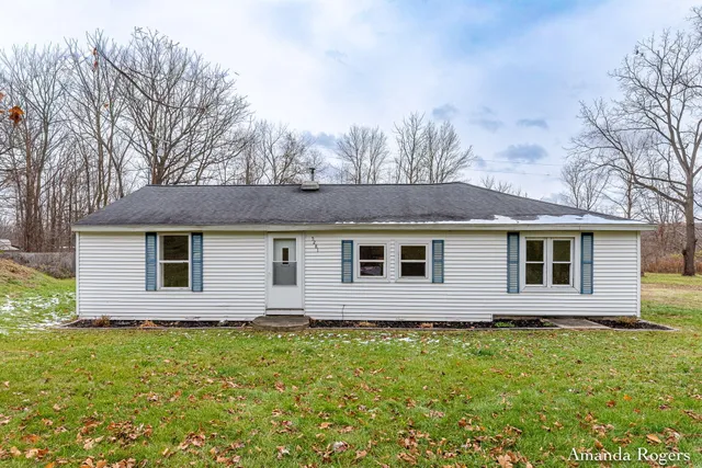 $209,900 | 5281 Bluewater Highway, Saranac, MI 48881