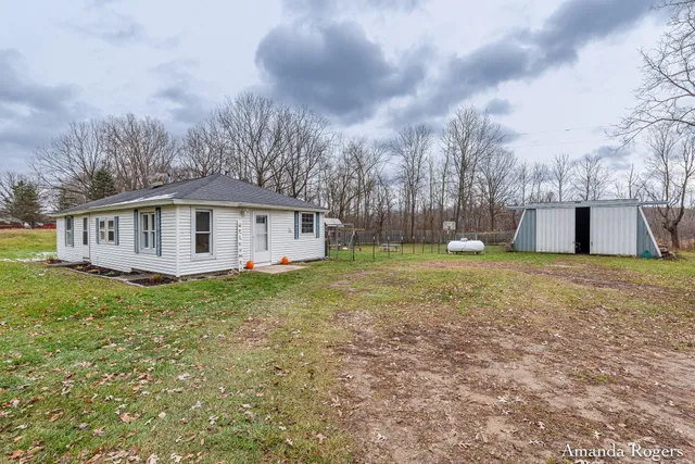 $209,900 | 5281 Bluewater Highway, Saranac, MI 48881