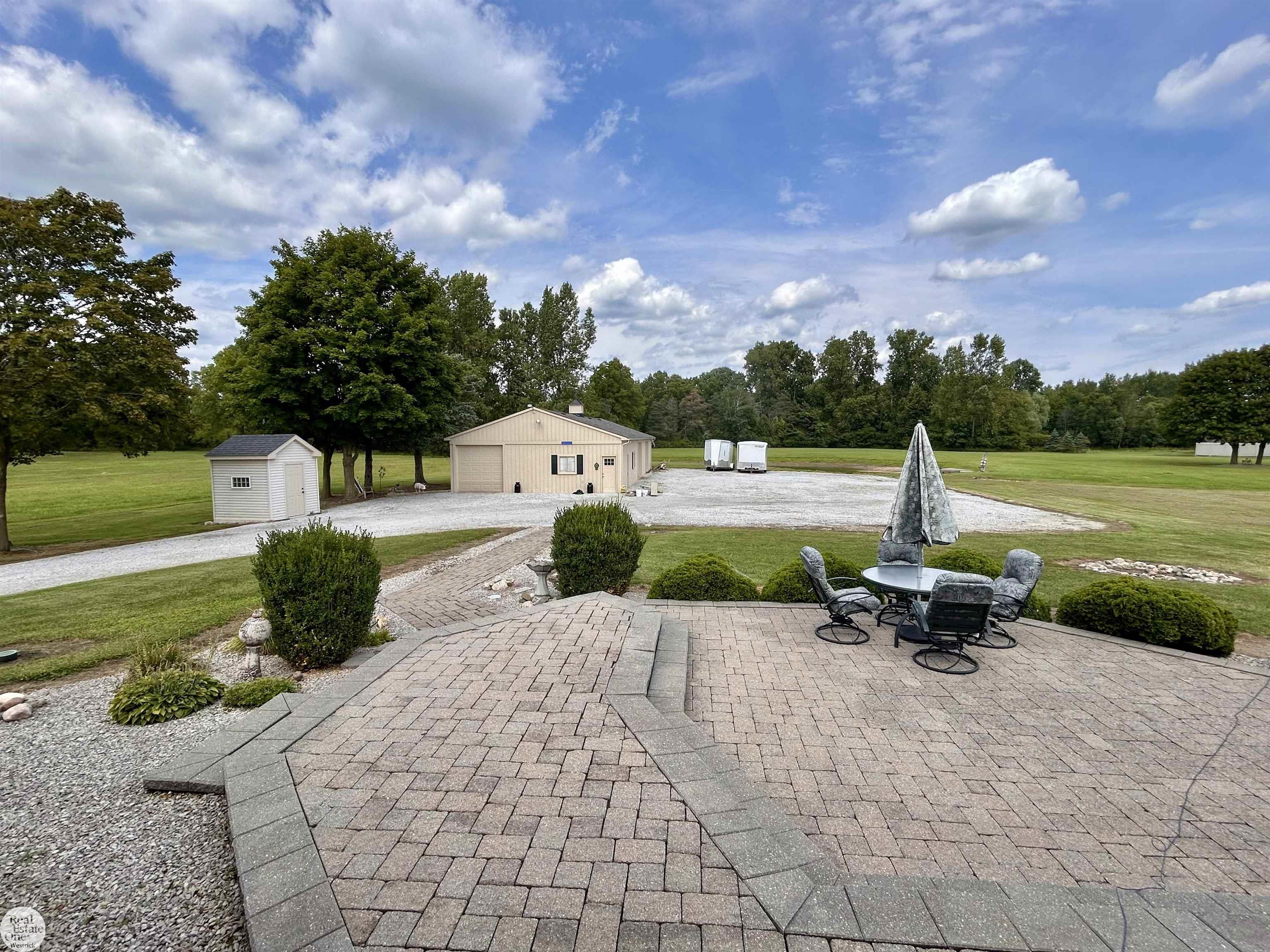 19505 32 Mile Road Armada, MI 48005 - Photo 17 of 24 Patio