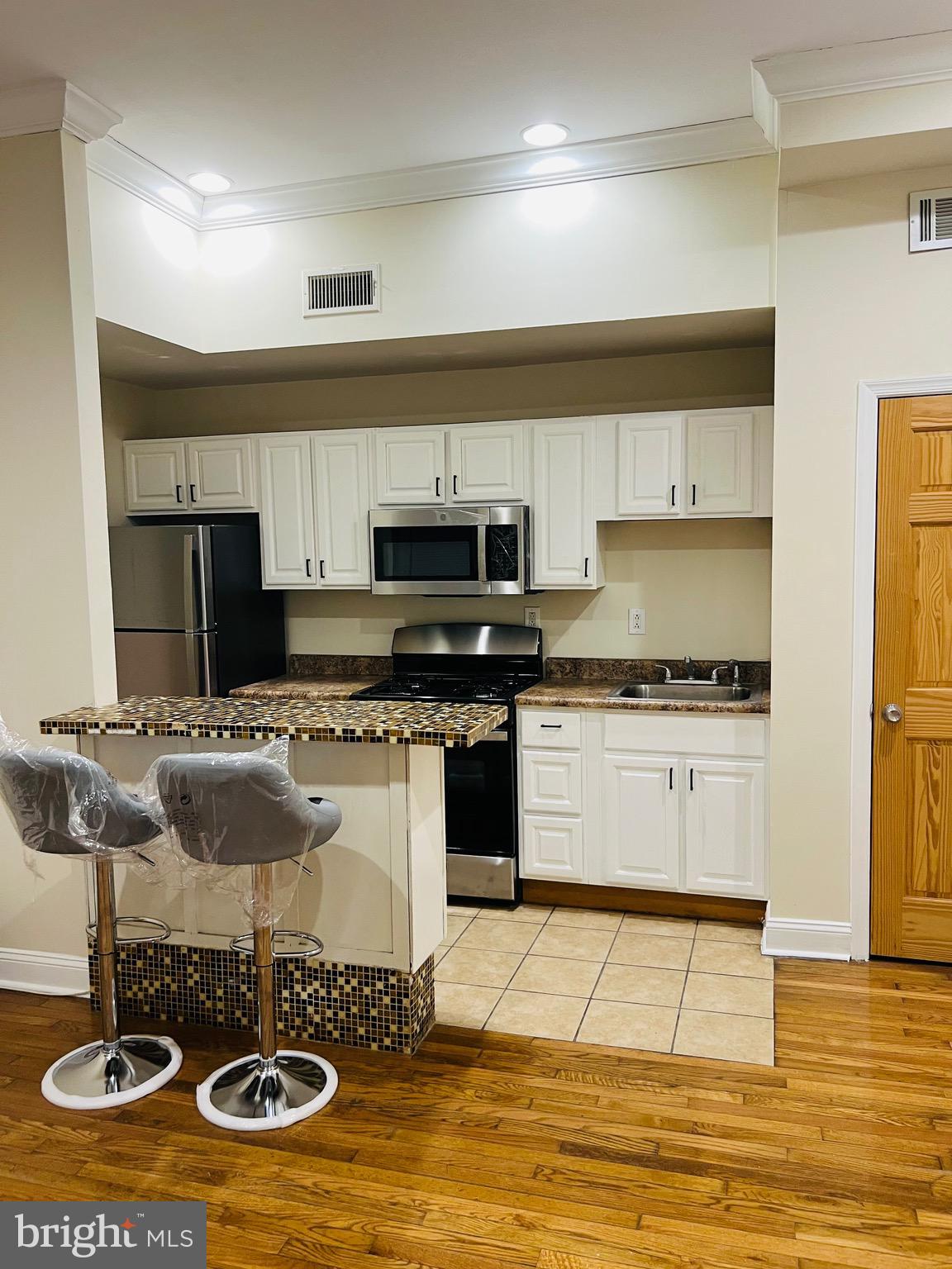 817 North 63rd Street, Unit 2 Philadelphia, PA 19151 - Photo 6 of 15