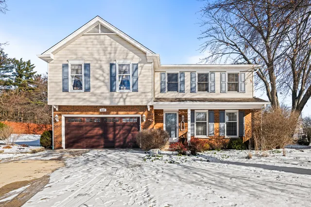 $610,000 | 5187 Chambers Drive, Hoffman Estates, IL 60010