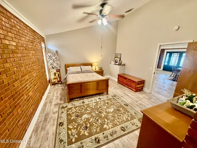 $300,000 | 11404 Tippo Road, Charleston, MS 38921