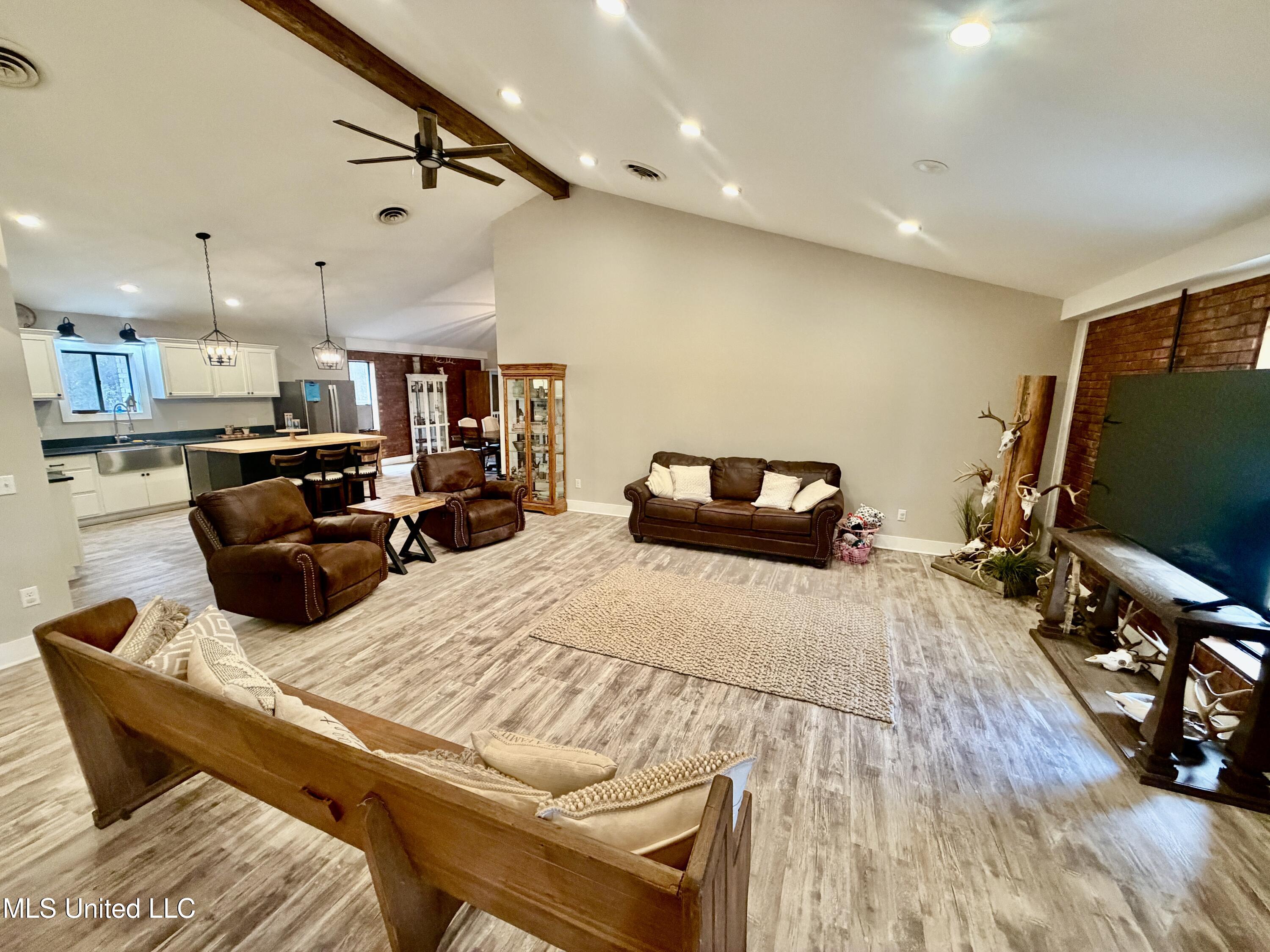 11404 Tippo Road Charleston, MS 38921 - Photo 3 of 28 IMG_0982