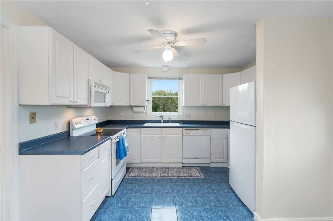 40 Gaspee Road Narragansett, RI 02882 - Photo 28 of 41