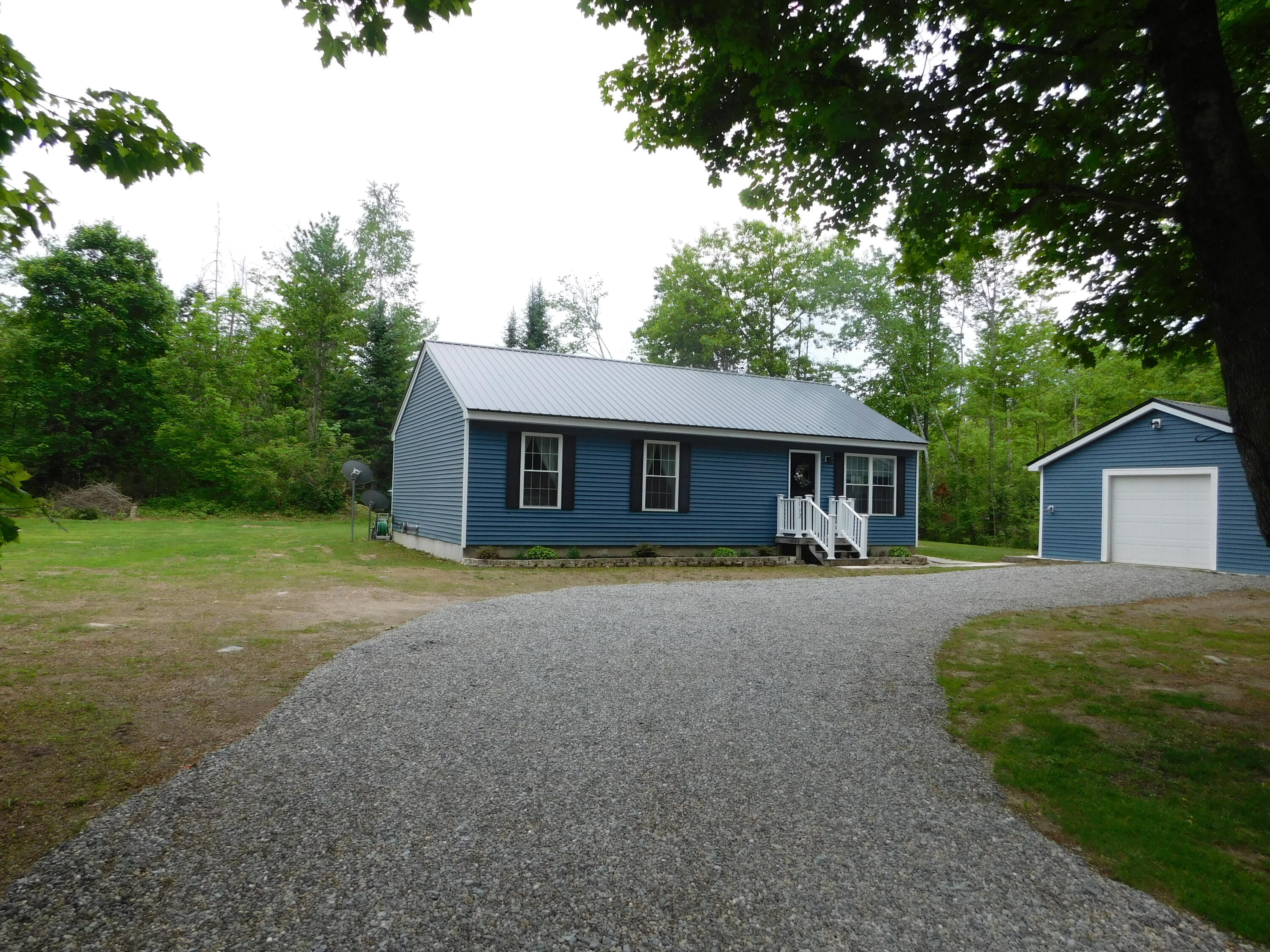 2792 Hudson Road Hudson, ME 04449 - Photo 3 of 120
