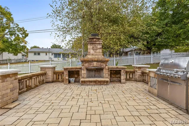 $559,900 | 4 Lewis And Clark Court, St. Charles, MO 63301