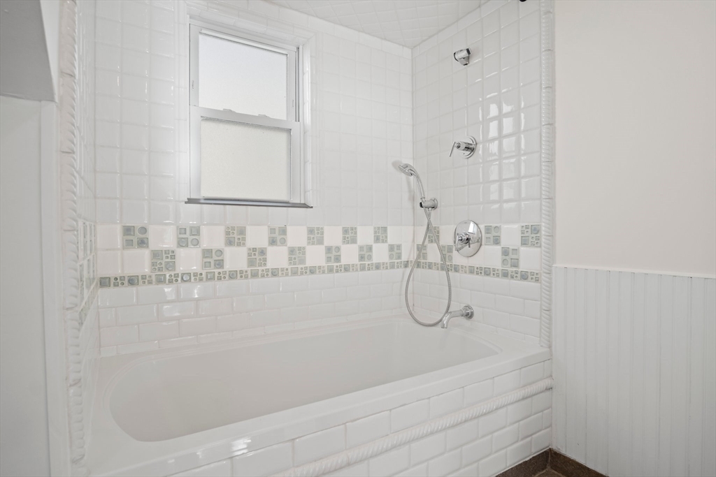 83 Marvin Road, Unit 3 Melrose, MA 02176 - Photo 14 of 22