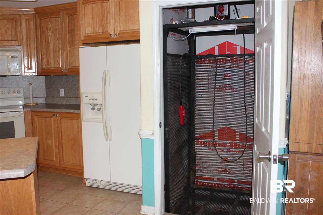 17921 Kingway Road Seminole, AL 36574 - Photo 10 of 29 Elevator Off Kitchen