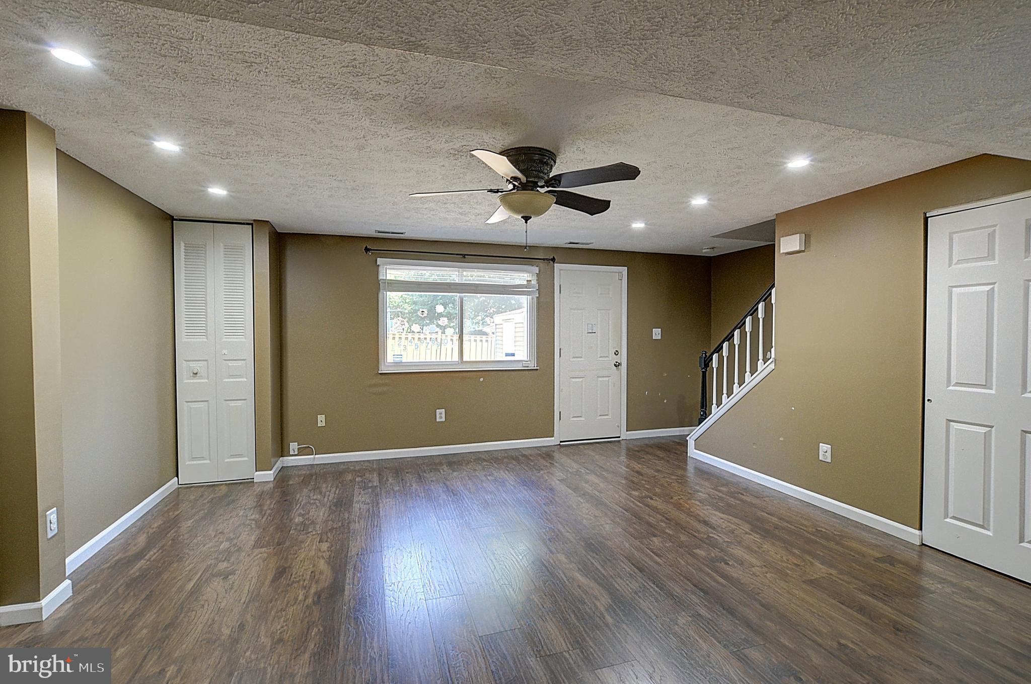 1264 Twig Terrace Silver Spring, MD 20905 - Photo 2 of 16 Living Room