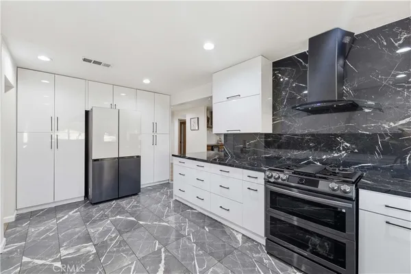 $4,500 | 41201 Laidlaw Lane, Palmdale, CA 93551